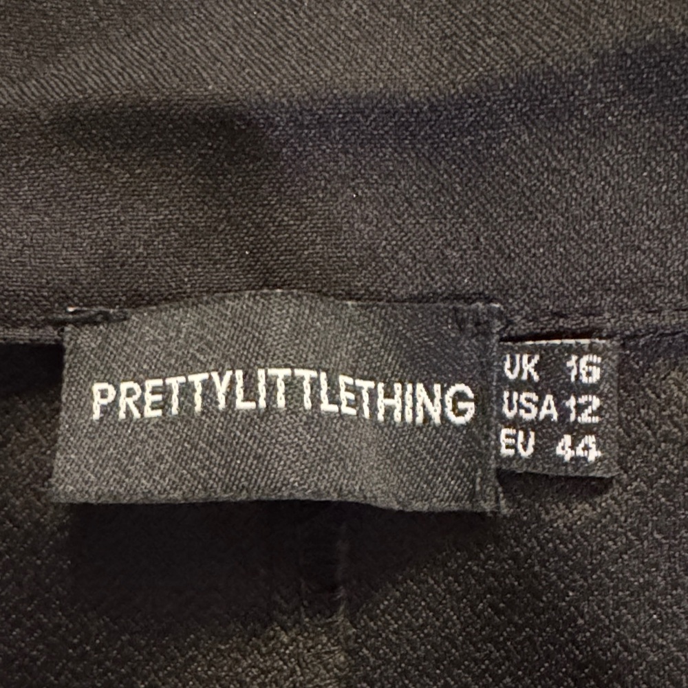 (SOLD) PrettyLittleThing Black Woven Lace Sleeve Belt Blazer Size 12 - Picture 6 of 12